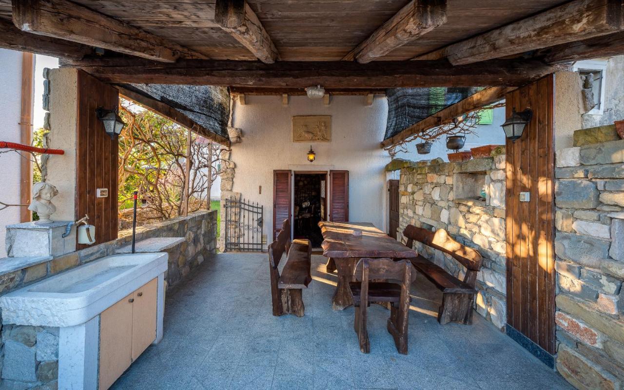 Holiday Home Mia&Emi Sovinjak Luaran gambar