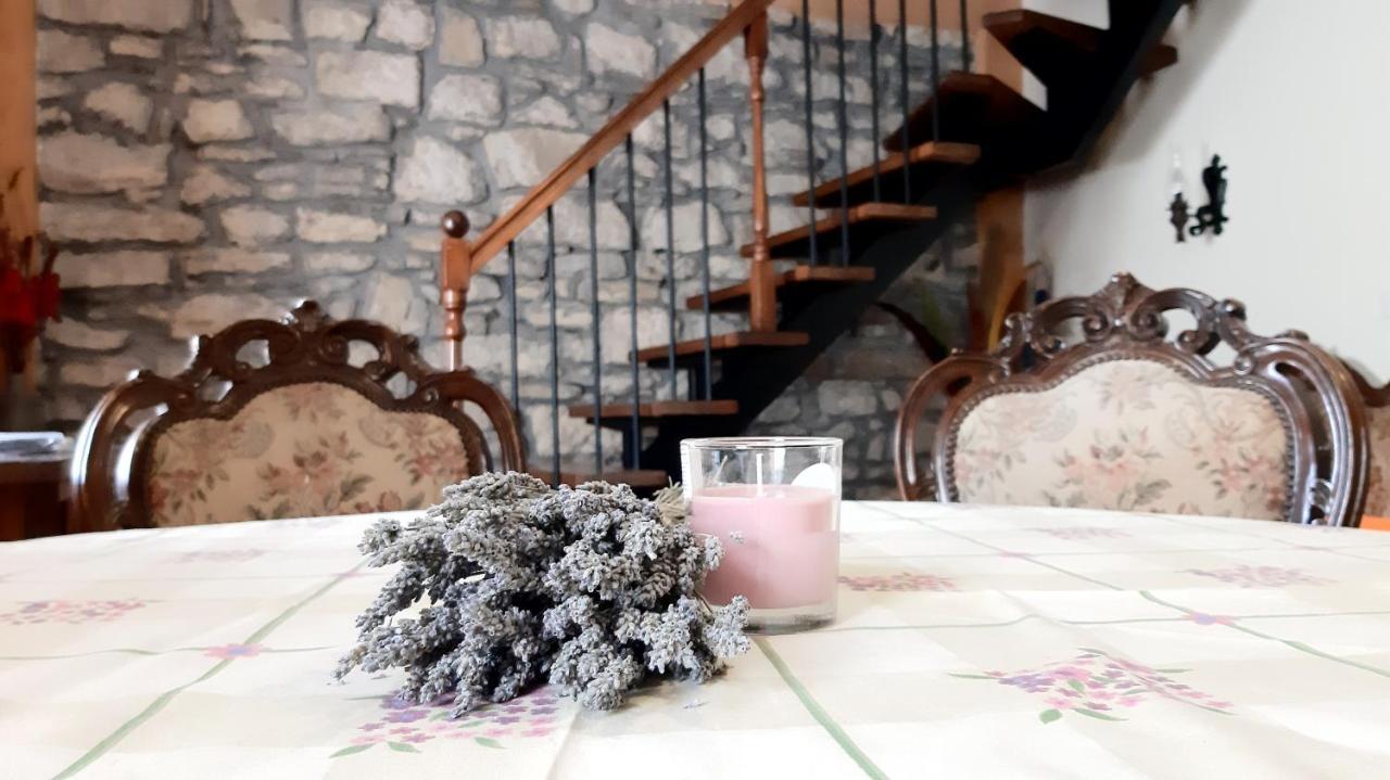 Holiday Home Mia&Emi Sovinjak Luaran gambar
