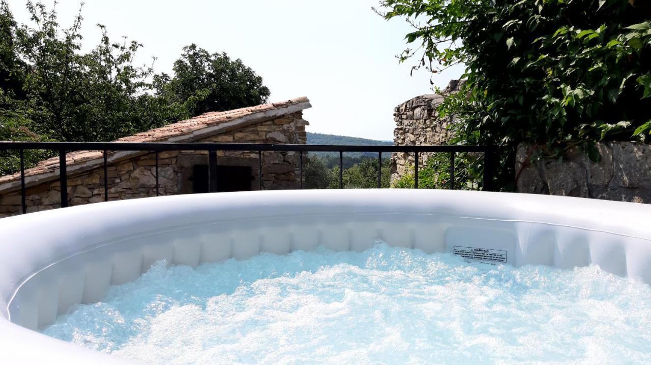 Holiday Home Mia&Emi Sovinjak Luaran gambar