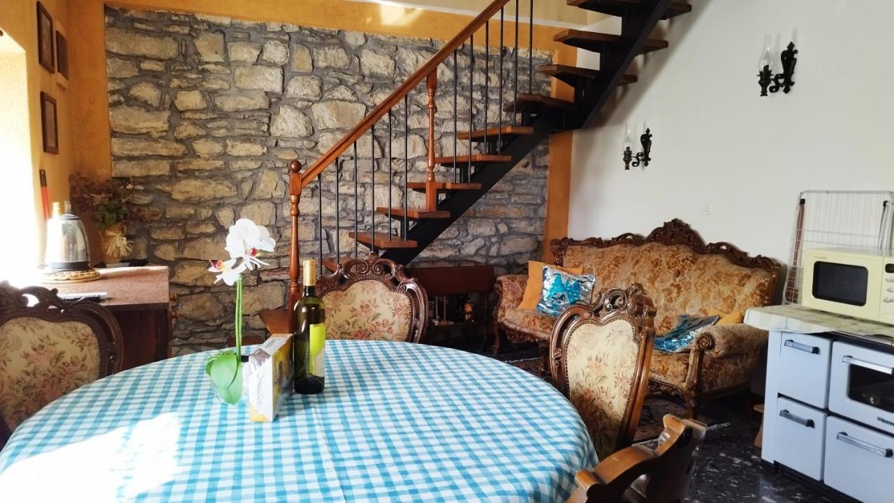 Holiday Home Mia&Emi Sovinjak Luaran gambar